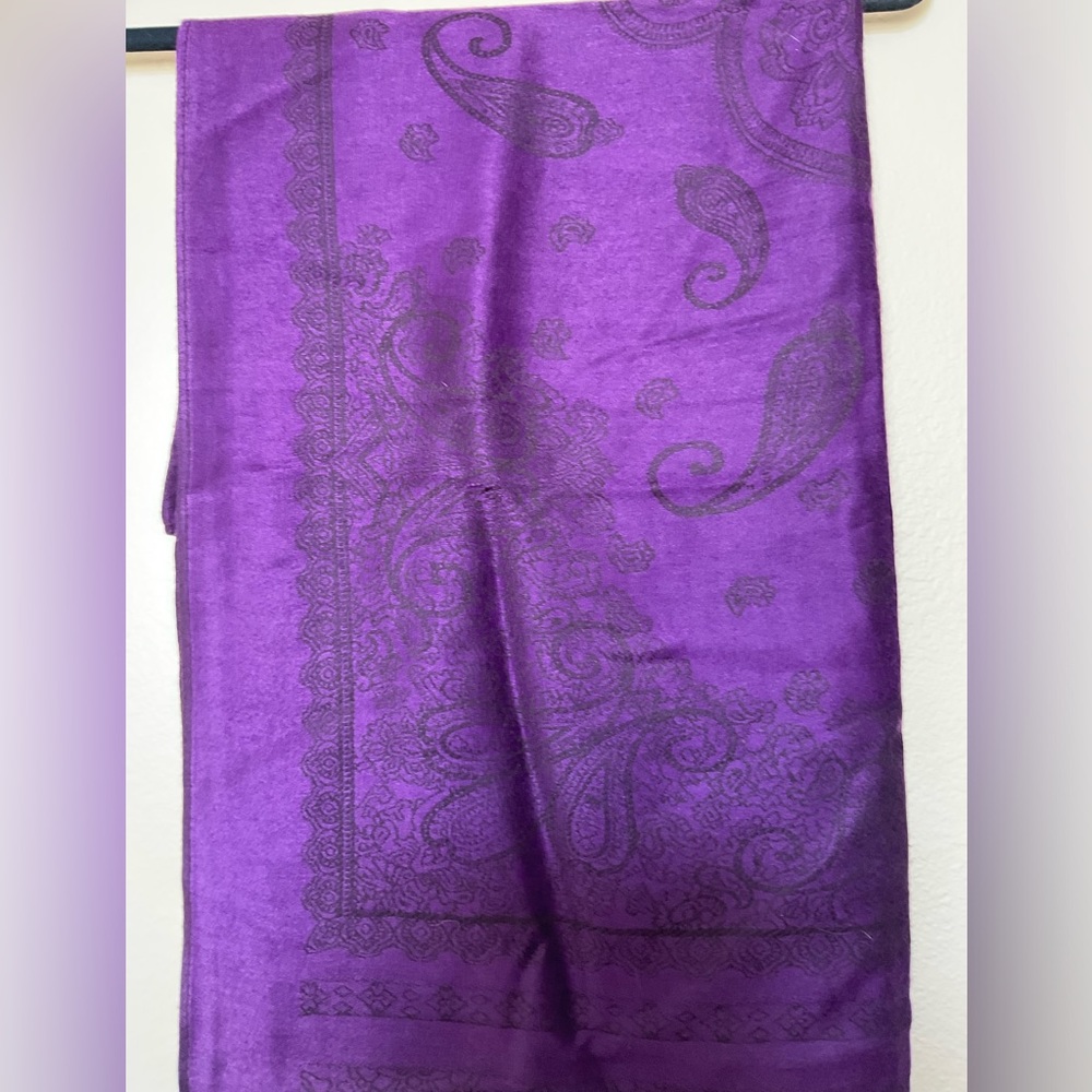 Acrylic Shawl/Wrap - Picture 6 of 7